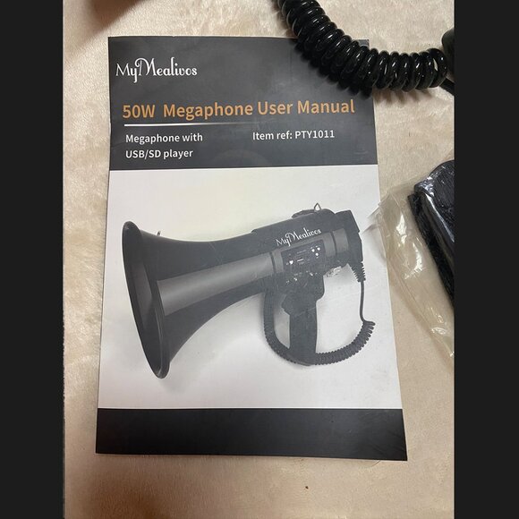Powerful 50W Megaphone with Siren and Detachable Microphone (NWOT) - Picture 2 of 3